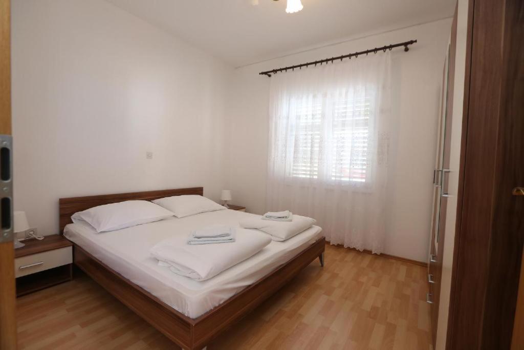 Apartment Davorka Primošten Екстериор снимка
