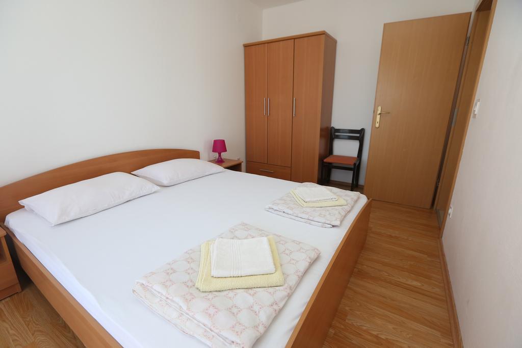 Apartment Davorka Primošten Екстериор снимка