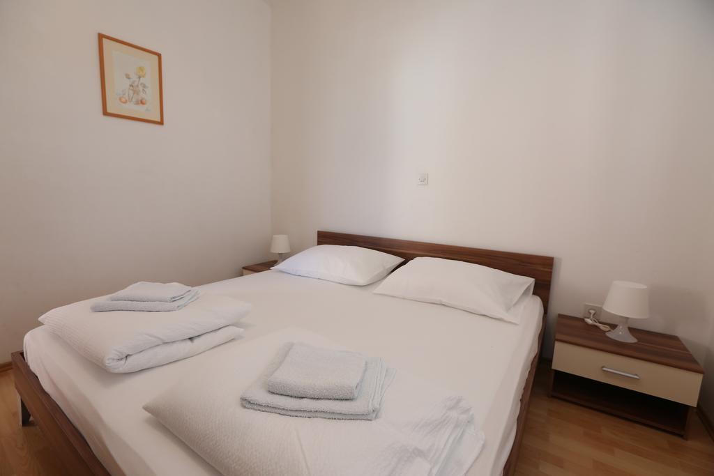 Apartment Davorka Primošten Екстериор снимка